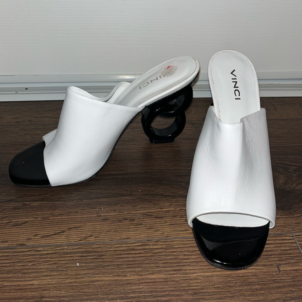 VINCI Leather Cymmer Black Leather Womens Sandal